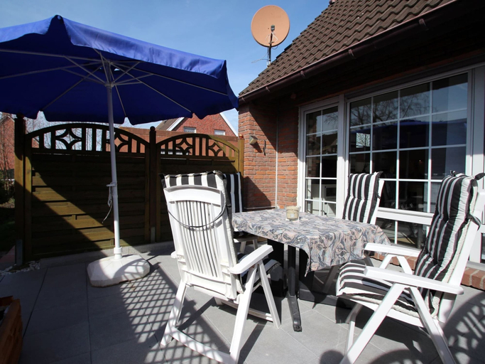 Balcony 5, Apartment in a Quiet Location in Dornumersiel, Aurich