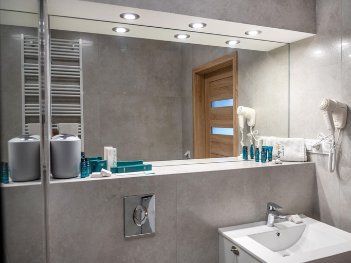 Bathroom 3, Duplex Holiday Apartment, Rewal, Gryfice