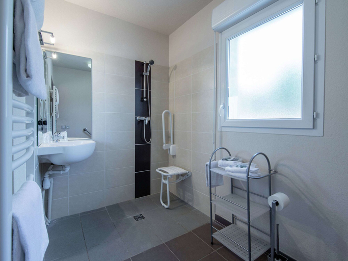 Bathroom 3, Semi-detached Home in the Hinterlands of Languedoc, Hérault