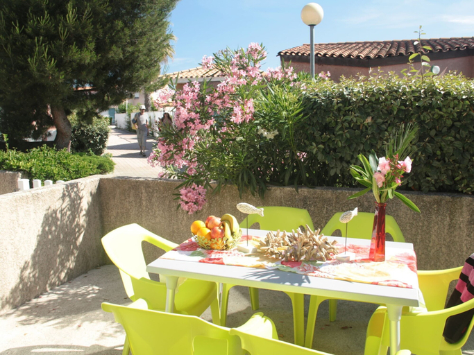 Balcony 4, Holiday Home 250m From the sea at St. Cyprien Plage, Pyrénées-Orientales