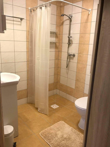 Bathroom 2, Charming Holiday Home in Wolin With Terrace, Kamień
