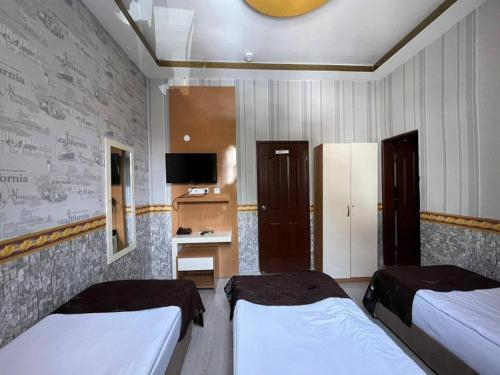 Others 4, VATAN OTEL, Konak