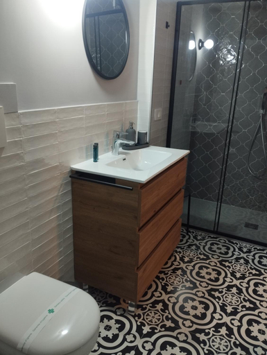 Bathroom 3, Casa LoRe, Napoli