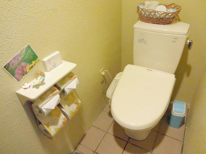 Bathroom 4, Hanahana Miyakojima, Miyakojima