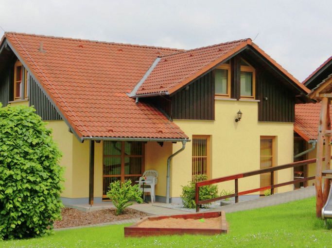Exterior 5, Charming Holiday Home in Schirgiswalde Near Forest, Bautzen