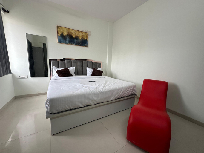 Bedroom 4, Hotel Yellow House, Pune