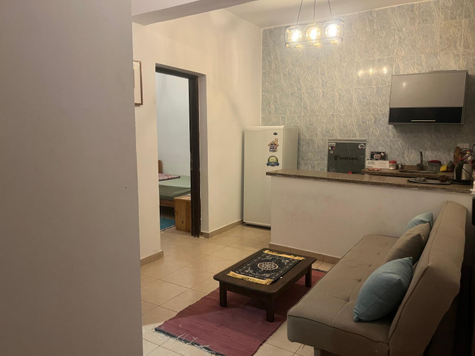 Others 3, Malaz motel, Sant Katrin