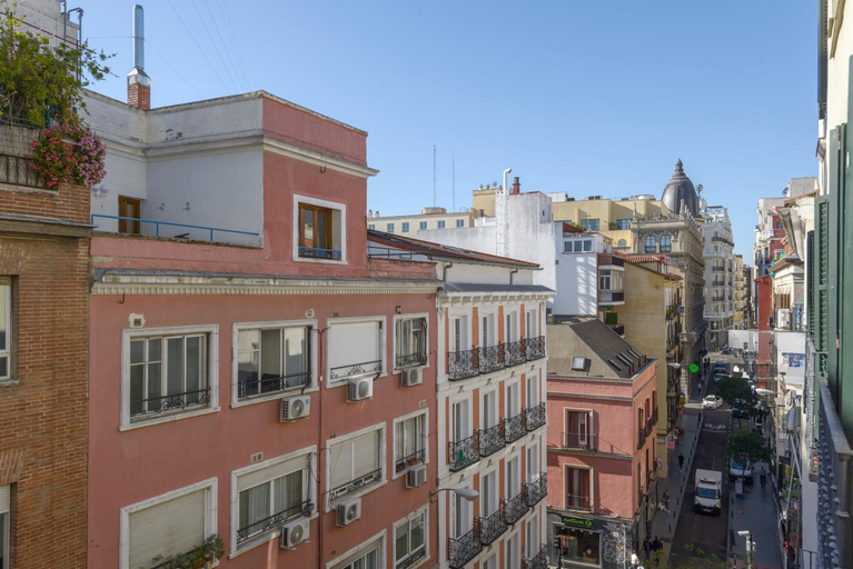 Others 4, Gran Via NEW 2BR 1BTH Elevator, Madrid