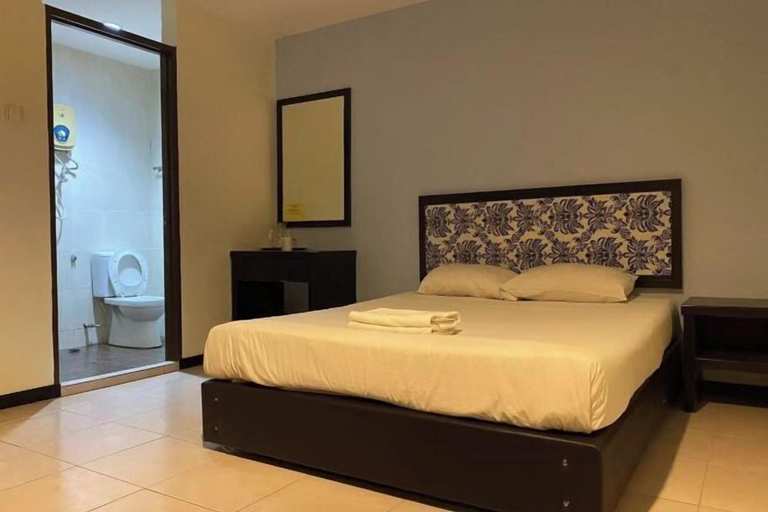 Bedroom 6