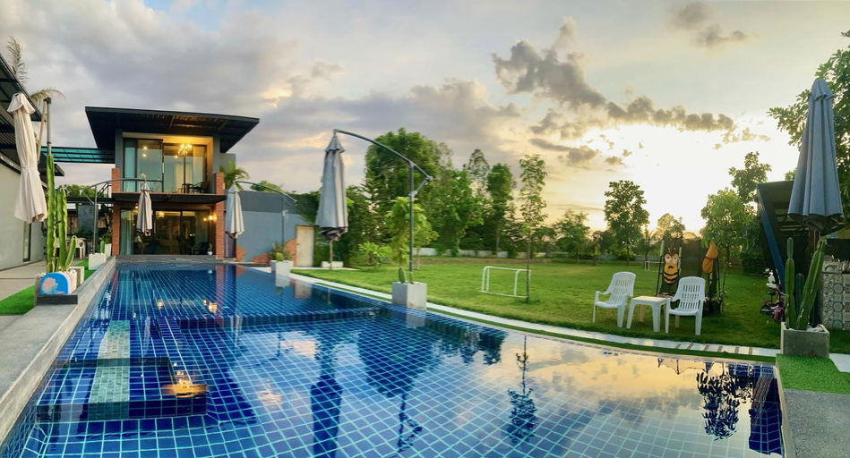Garden 2, PP Pool Villa Home, Muang Buri Ram