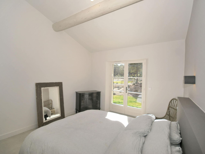 Room 2, Beautiful Villa With Pool Near St.remy-de-provence, Bouches-du-Rhône