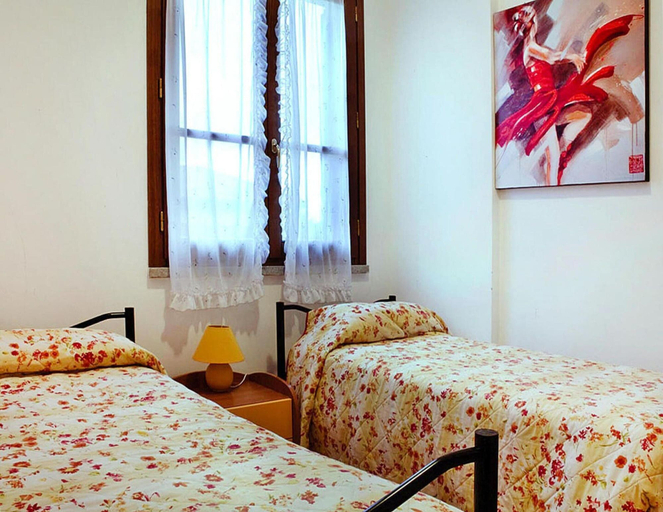 Bedroom 3, Hesse Farm Holiday Borgo Pinete, Florence
