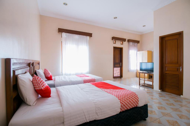 Bedroom 2, Hotel O Edotel Smkn 1 Pacet Syariah, Cianjur