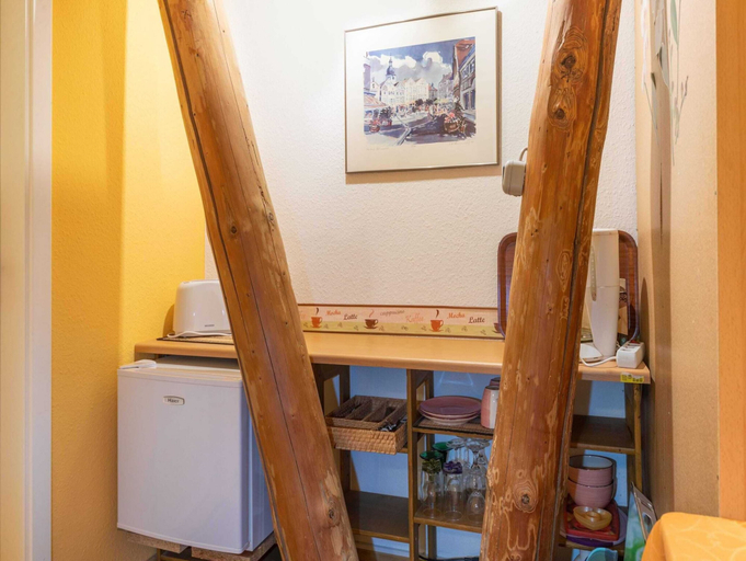 Private kitchen 5, Budget-wohnung in Grundshagen mit Gartensitzplatz, Nordwestmecklenburg