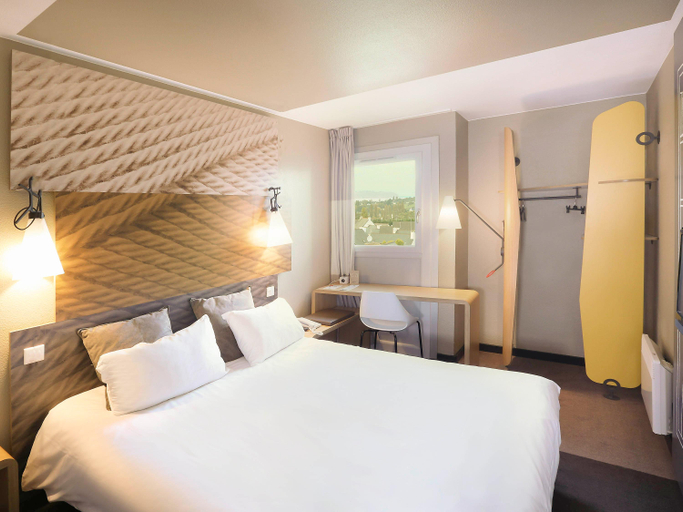 Bedroom 3, Ibis Saint-brieuc Yffiniac, Côtes-d'Armor