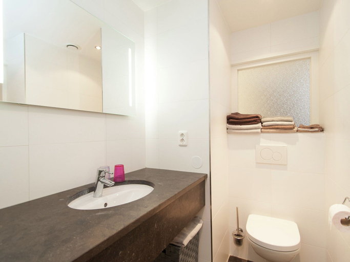 Bathroom 3, Cozy Apartment in Bergen on Dutch Coast, Bergen