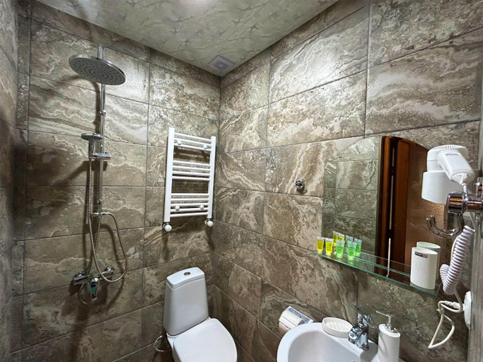 Bathroom 3, Hotel VIM in Sighnaghi, Signagi