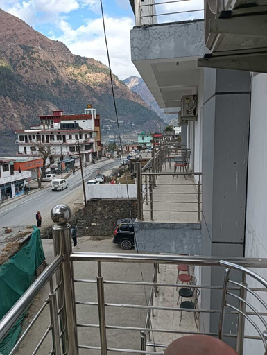 Others 4, Hotel Nirvanam, Chamoli