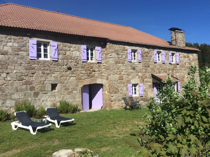 Garden 4, Charming Farmhouse in Cros-de-georand With Swimming Pool, Ardèche