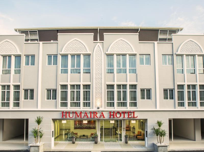 Exterior & Views 2, Humaira Hotel, Tanah Merah