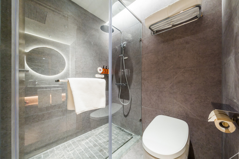 Bathroom 3, Orange Hotel Jinan Jingqi Road Grand View Garden, Jinan