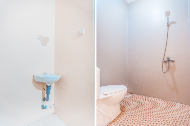 Bathroom, Hotel O Eden Guest House, Depok