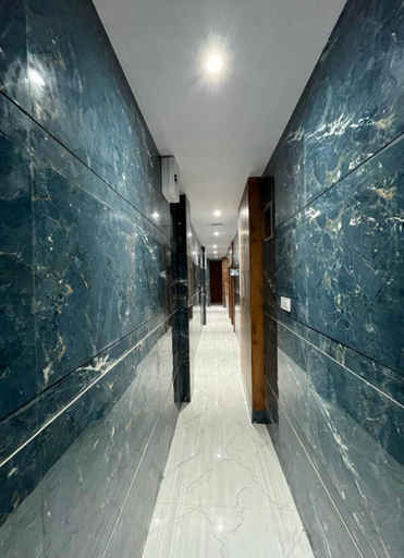 Others 5, Hotel Shree Radham, Mathura
