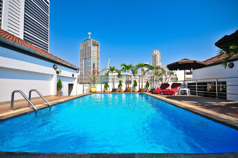 Swimming Pool 11
