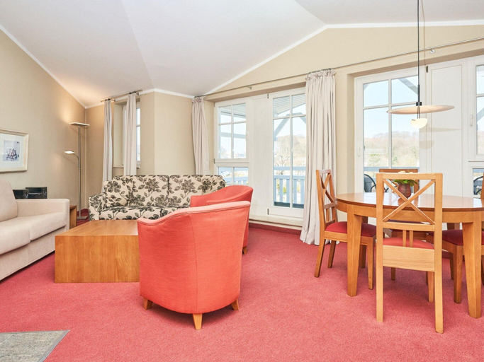 Others 5, Apartment in a Lakeside Park in Sellin With a Balcony, Vorpommern-Rügen