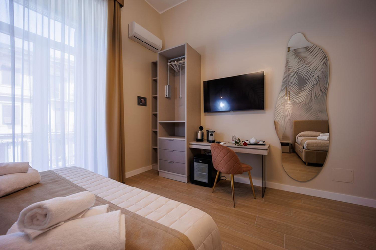 Bedroom 2, Maria Maruzzella B&B Luxury Suites, Napoli