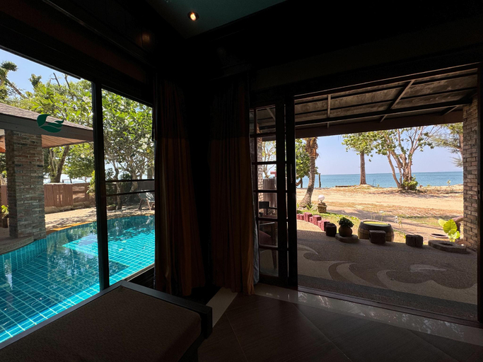 Swimming Pool 5