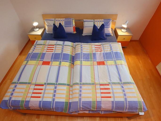 Room 5, Cozy Apartment in Schwenningen with Garden, Schwarzwald-Baar-Kreis