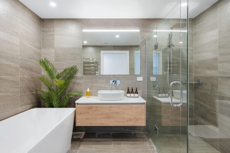 Others 2, Lakeside Luxury Studio Apartment, Queenstown-Lakes