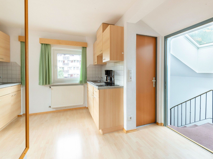 Others 5, Inviting Holiday Apartment in Ladis With Balcony, Landeck