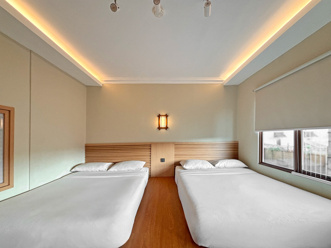Bedroom 12
