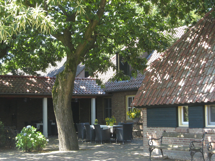 Others 4, Atmospheric Country House in Asten on a Golf Course, Asten