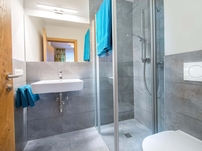 Bathroom 4, Apartment in Neukirchen by Wildkogelbahn, Zell am See