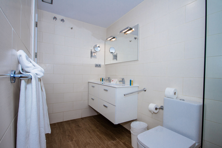 Bathroom 5, IG Nachosol Premium by Servatur (Adults Only), Las Palmas