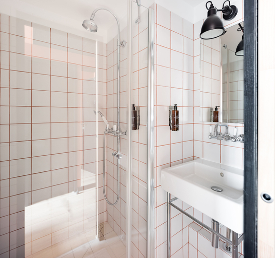 Bathroom 3, Deskopolitan House, Paris
