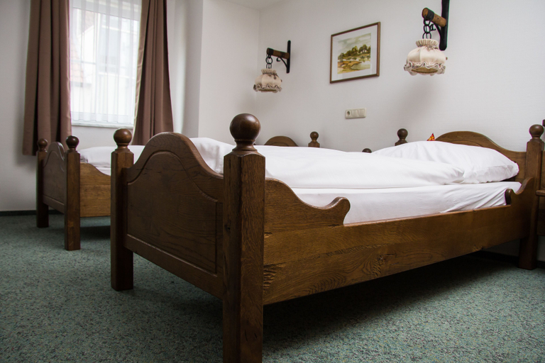 Bedroom 4, Regiohotel Wolmirstedter Hof Wolmirstedt, Börde