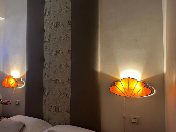 Room 5, New Domus Historic Rome Palazzo Modern Luxury Near Piazza Navona, Rome