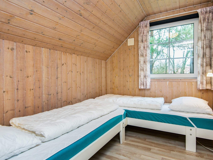 Bedroom 3, 4 Star Holiday Home in Oksbol, Varde