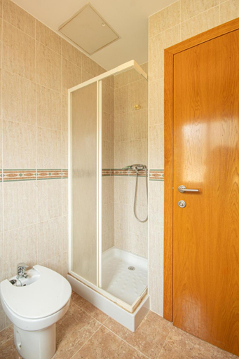 Bathroom 5, EL PINARET - Charming chalet next to the forest with free Wi-Fi, Tarragona