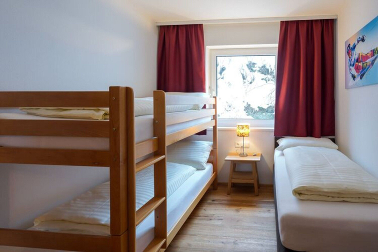 Room 5, Kitzbuheler Alpenlodge Top A6 With Private Panoramic Sauna, Zell am See