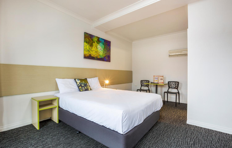 Bedroom 27