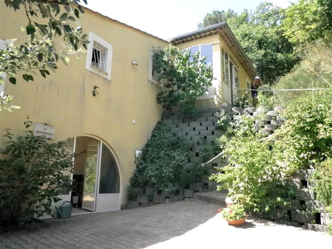 Exterior & Views 2, Inviting Villa in Saint Paul Trois Chateaux With Pool, Drôme
