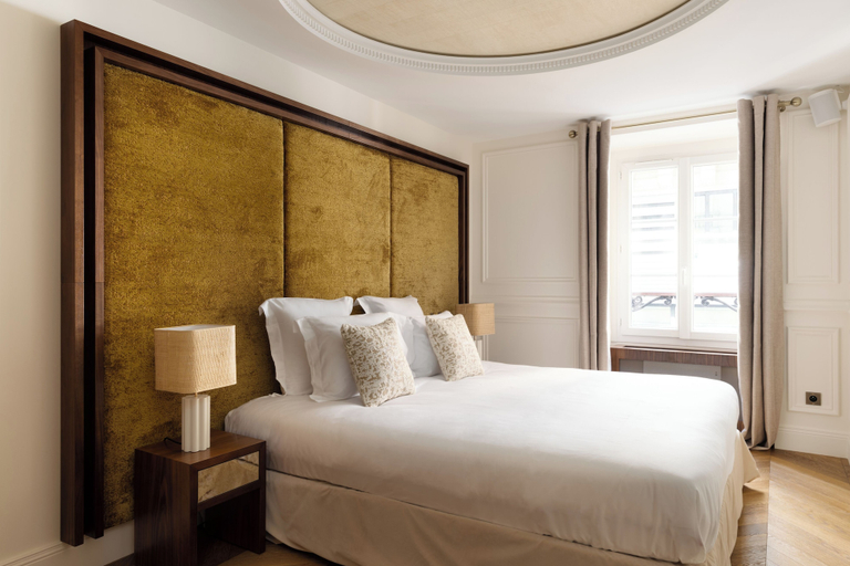 Bedroom 3, HIGHSTAY - Luxury Serviced Apartments - Place des Victoires, Paris