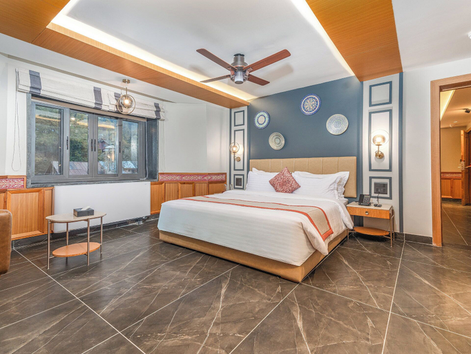 Bedroom 2, The Vale Lodge, Anantnag