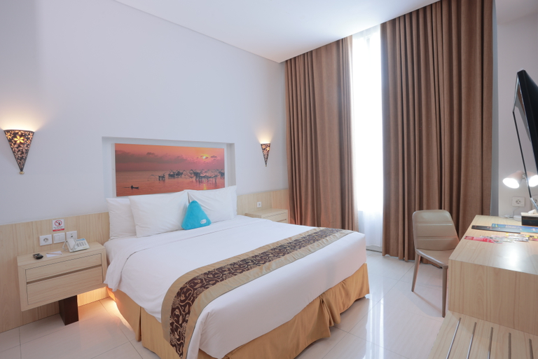 Bedroom 4, Megaland Hotel Solo, Solo