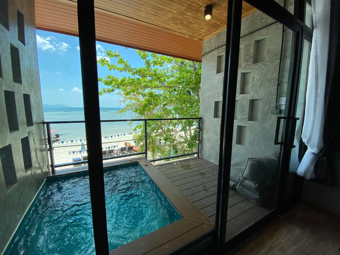Swimming Pool 11